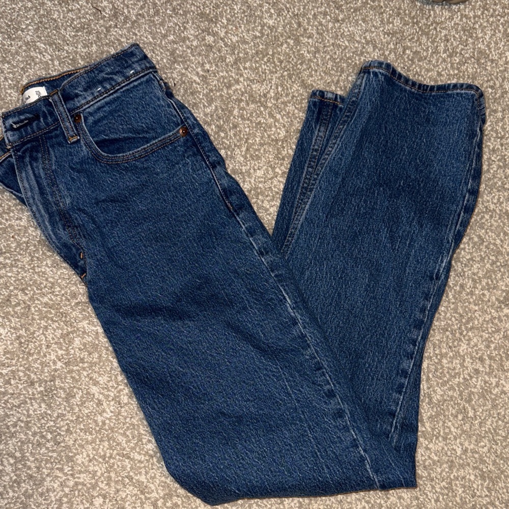 The 90’s straight 
Ultra high rise 
Abercrombie and fitch